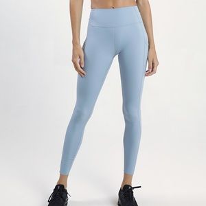 Style runner element tight in mirage